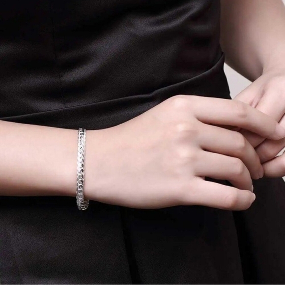 SILVER PLATED FLAT SNAKE CHAIN - 8" BRACELET - Picture 12 of 12